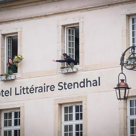 Litteraire Stendhal Et 4*